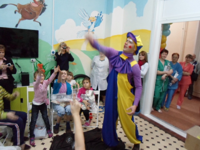 Открытие «игровой-досуговой комнаты» в Морозовской детской клинической больнице.
