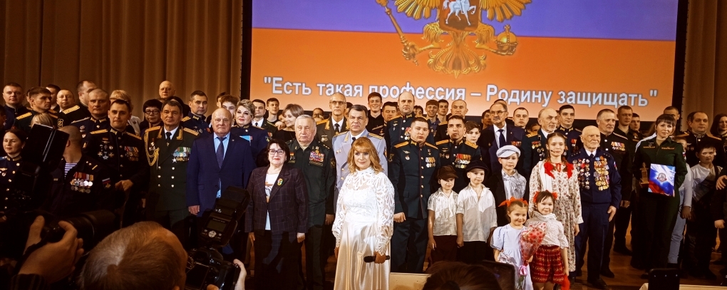 Торжественная церемония акции "Есть такая профессия - Родину защищать!"